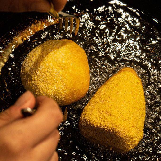 Arancini Siciliani- Fritti e pronti da mangiare - Sicilia a Casa Tua 